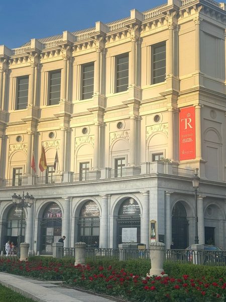 Hostal Central Palace Madrid — Property