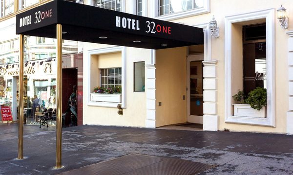 Hotel 32one — Property