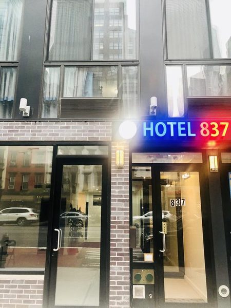 Hotel 837 — Property