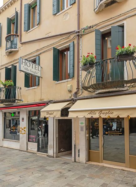 Hotel Alle Guglie — Property