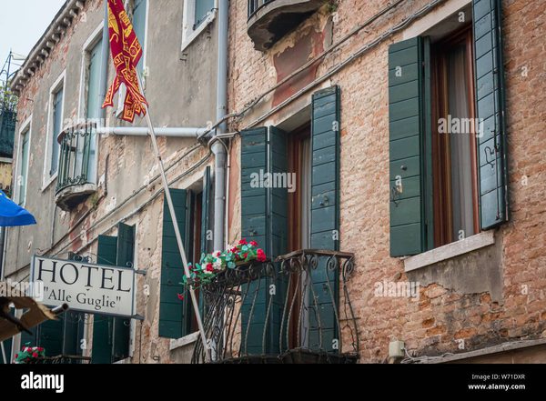 Hotel Alle Guglie — Property