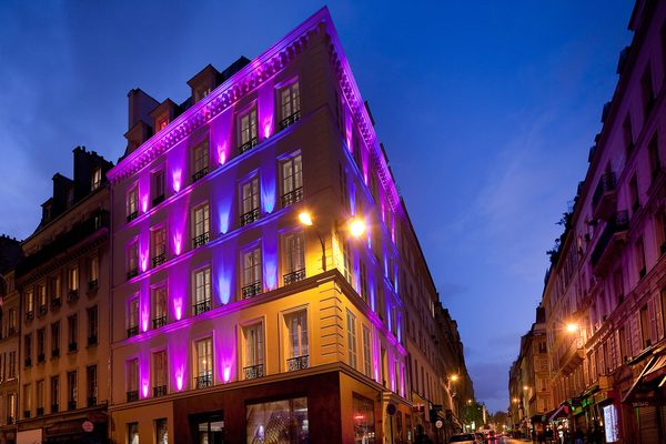 Hotel Barnett Paris — Property