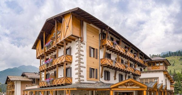 Hotel Belvedere — Property