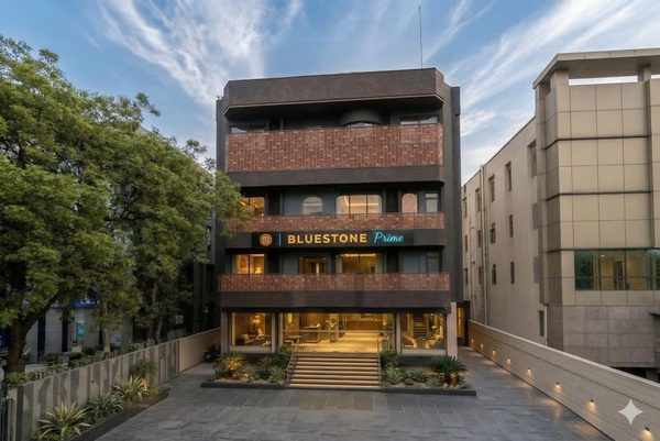 Hotel Bluestone Nehru Place — Property