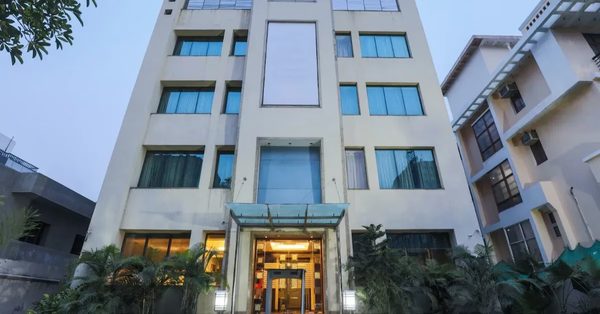 Hotel Bluestone Nehru Place — Property