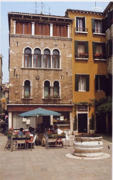 Hotel Canada Venezia — Property