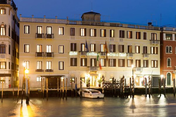 Hotel Carlton Capri — Property