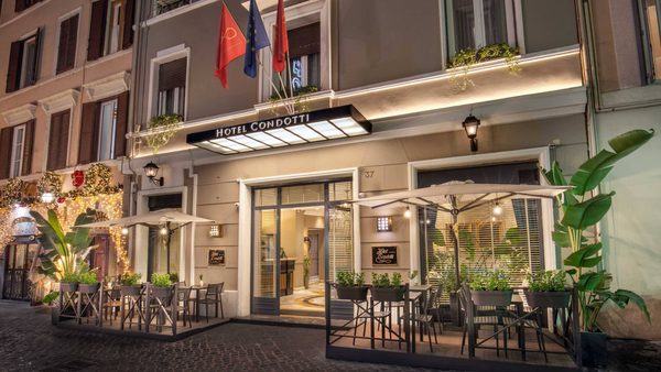 Hotel Condotti — Property