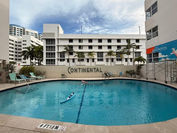 Hotel Continental Miami Beach Tapestry Collection By Hilton Miami Beach Florida — Property