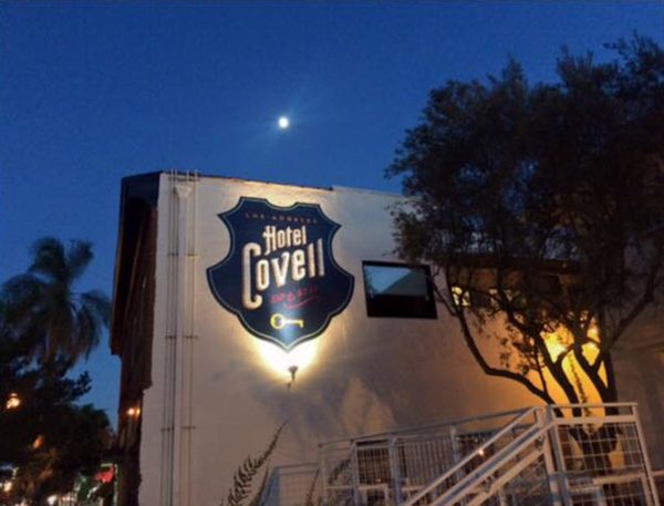 Hotel Covell Los Angeles California — Property