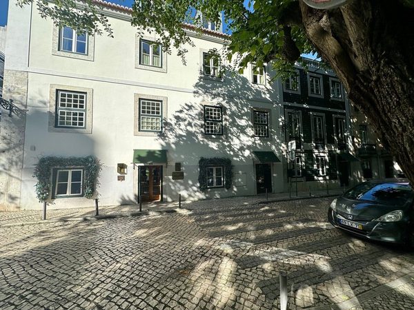 Hotel das Amoreiras Lisbon — Property