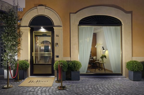 Hotel De Ricci — Property