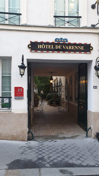 Hotel De Varenne — Property