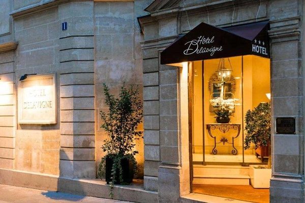 Hotel Delavigne — Property