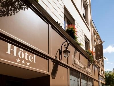 Hotel des Comedies — Property