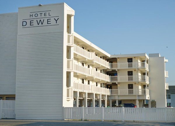 Hotel Dewey — Property