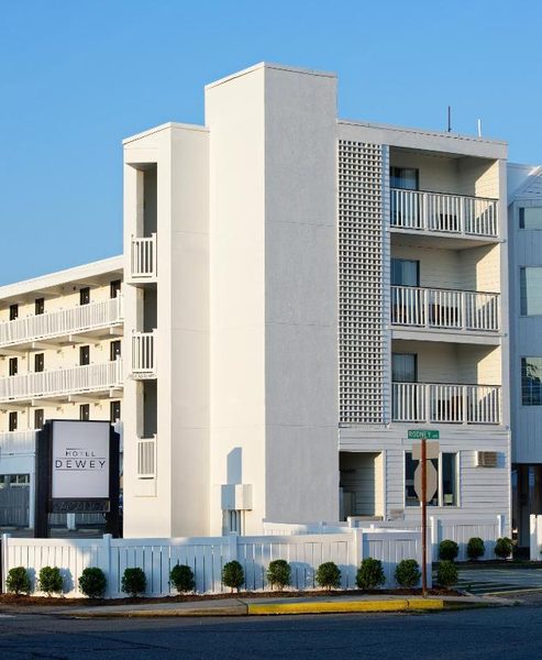 Hotel Dewey — Property