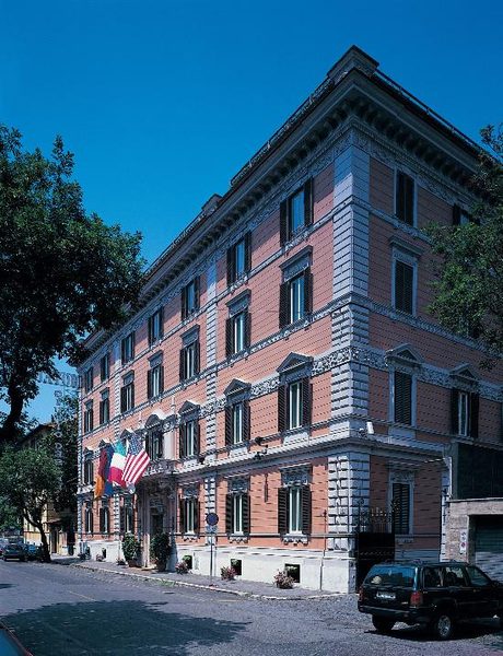 Hotel Diplomatic — Property