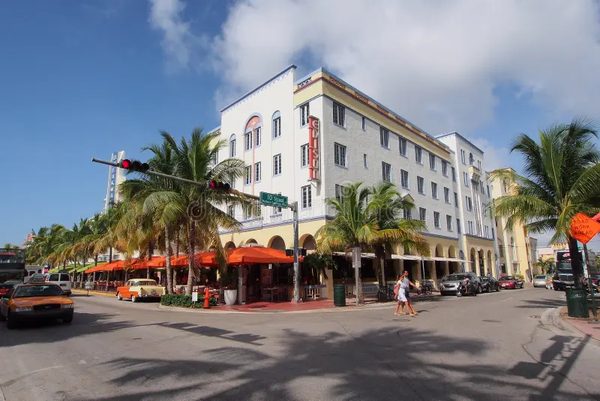 Hotel Edison Miami Beach Florida — Property