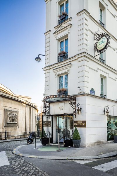 Hotel Eiffel Trocadero — Property