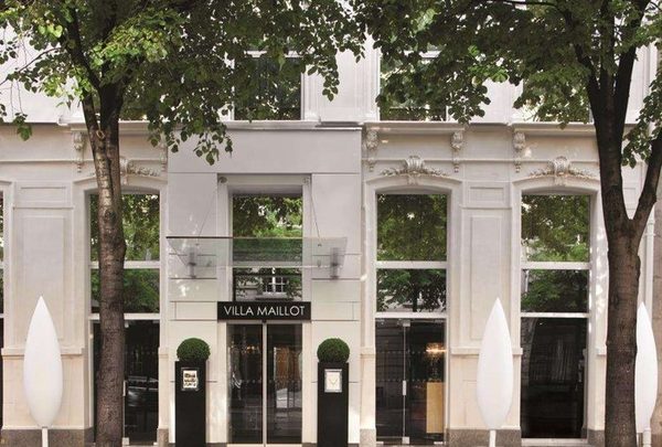 Hotel Etoile Maillot — Property