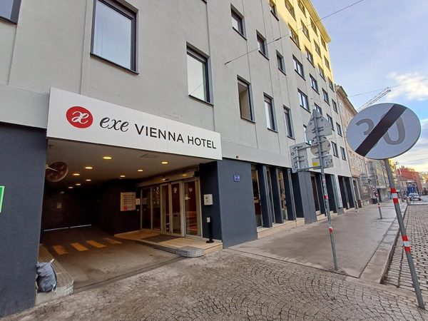 Hotel Exe Vienna — Property