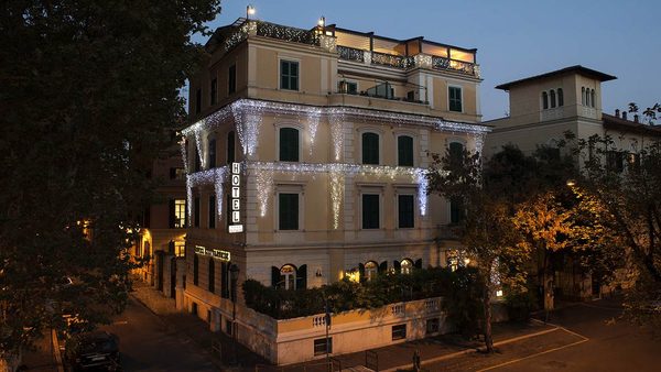 Hotel Farnese — Property