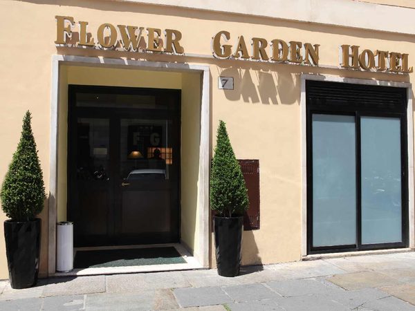 Hotel Flower Garden — Property