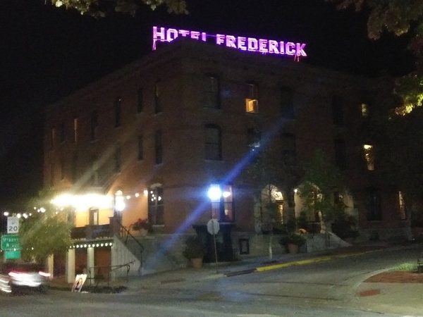 Hotel Frederick Boonville Missouri — Property