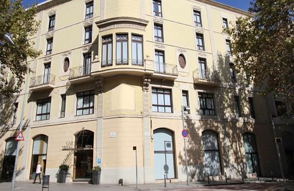 Hotel Garbi Mil lenni Barcelona Catalonia — Property