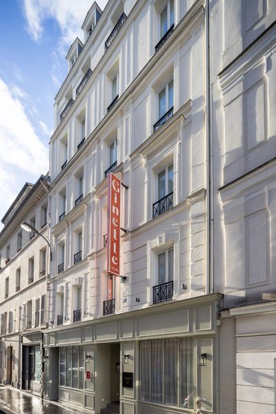Hotel Ginette A La Folie — Property