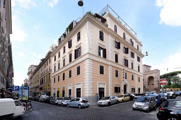 Hotel Golden — Property