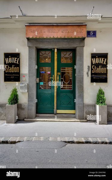Hotel Graf Stadion — Property