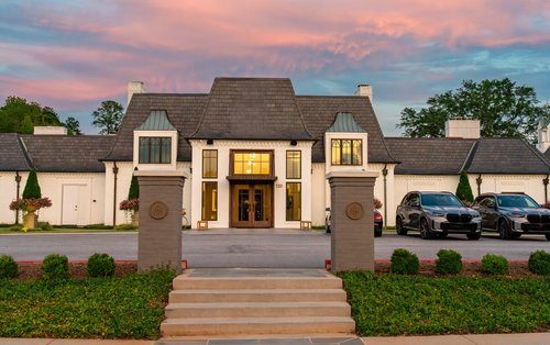 Hotel Hartness — Property