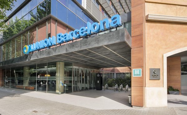 Hotel Ilunion Almirante Barcelona Catalonia — Property