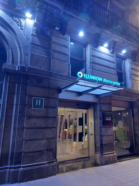 Hotel Ilunion Almirante Barcelona Catalonia — Property