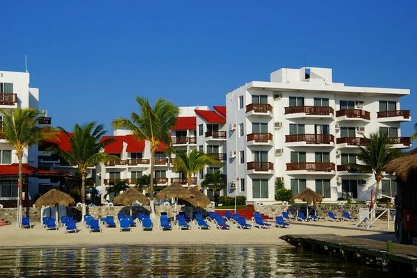Hotel imperial Las Perlas — Property