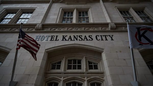 Hotel Kansas City — Property