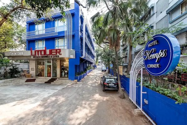 Hotel Kemps Corner — Property