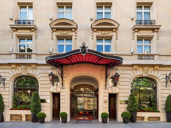 Hotel Le Royal — Property