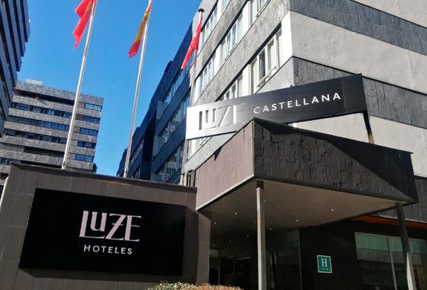 Hotel Luze Castellana — Property