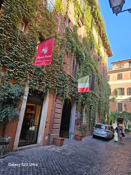Hotel Manfredi Suite In Rome — Property
