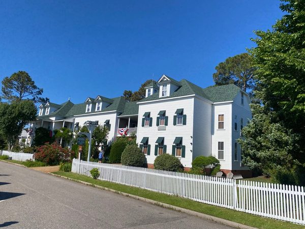 Hotel Manteo — Property