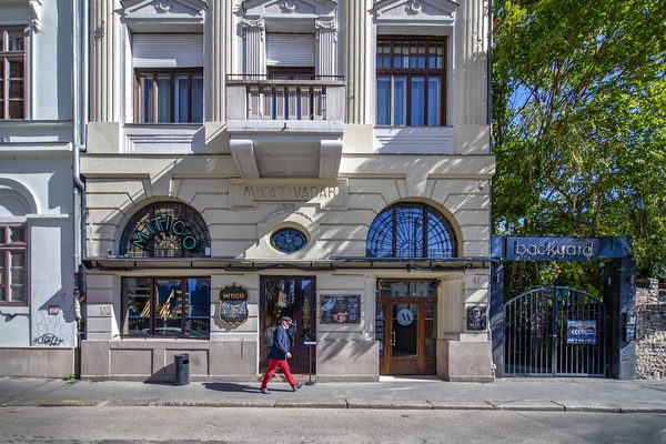 Hotel Mika Downtown — Property