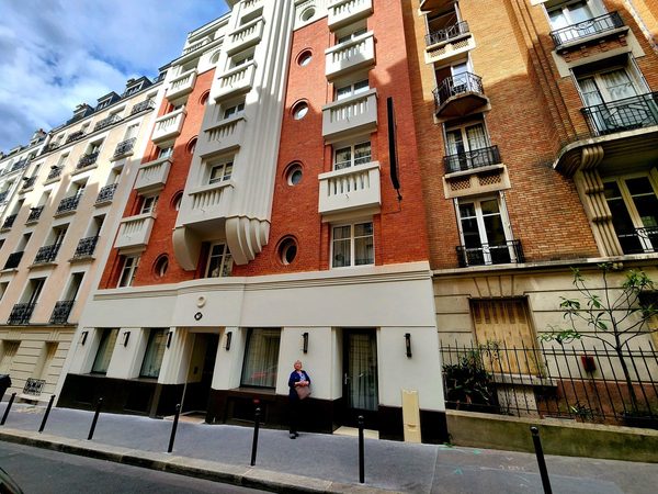 Hotel Moderniste — Property