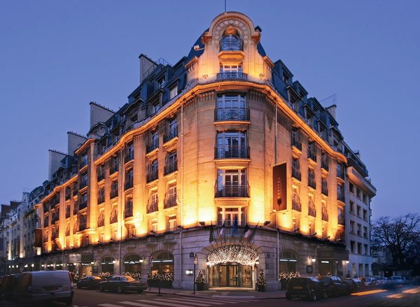 Hotel Moderniste — Property