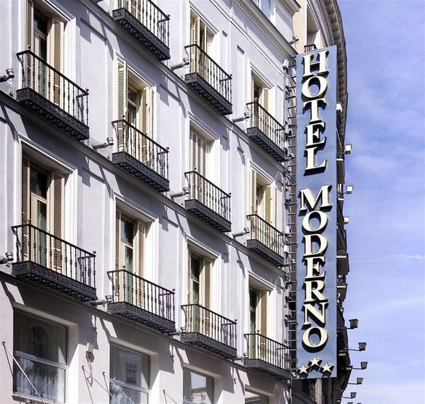 Hotel Moderno — Property