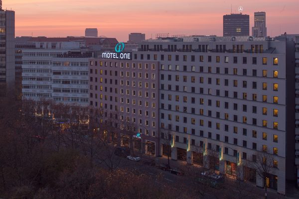 Hotel Motel One Berlin tiergarten — Property