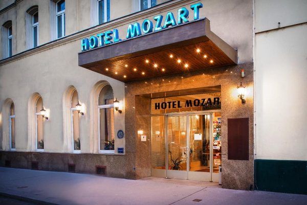 Hotel Mozart — Property
