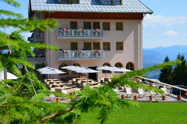 Hotel Norge — Property